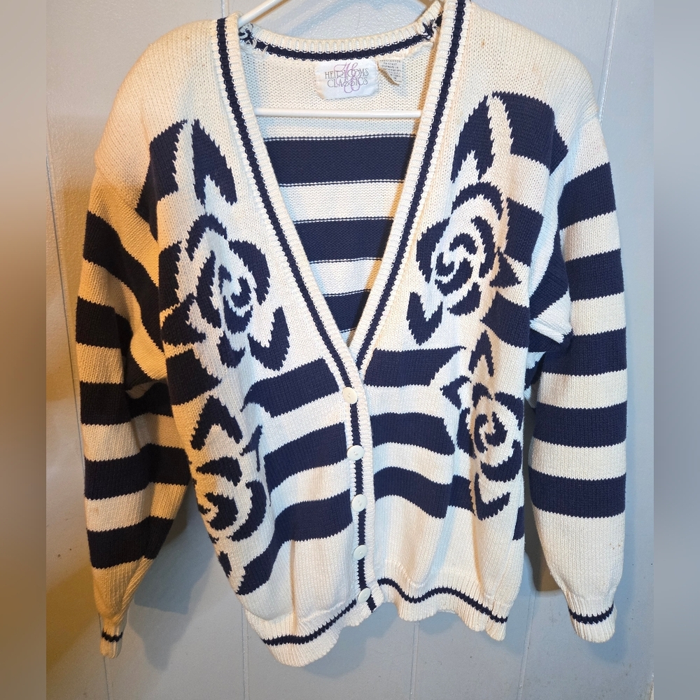 Vintage Striped Navy and White Womens Sweater Long Sleeve Medium